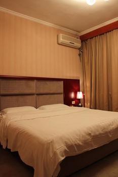 Dongfang Hotel Harbin Esterno foto