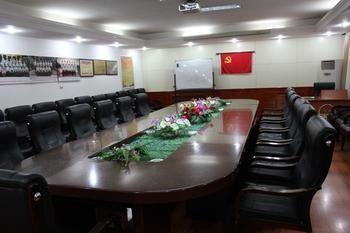 Dongfang Hotel Harbin Esterno foto